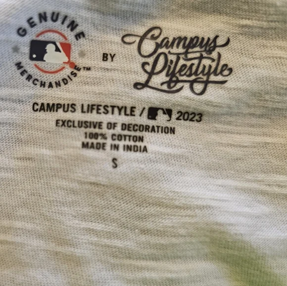 NWT Kansas City Royals 3/4 sleeved shirt. Size:S. - Picture 4 of 6